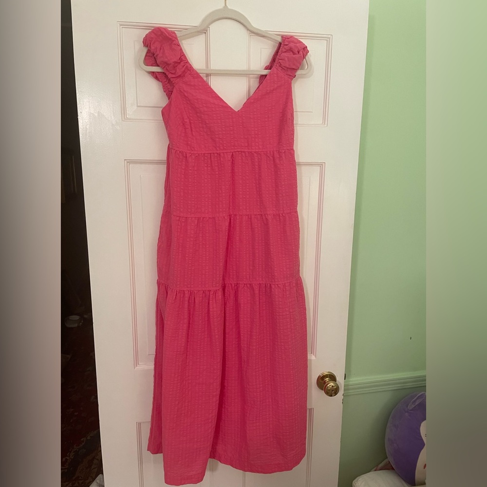 Old Navy Fit & Flare Tiered Seersucker All-Day Maxi Dress